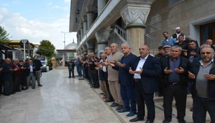 Korkutelide 103 hacı adayı uğurlandı