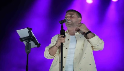 Mersin Kültür Yolu Festivalinde Oğuzhan Koç rüzgarı esti