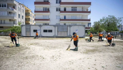 Mersinde kurban kesim alanlarında bayram temizliği