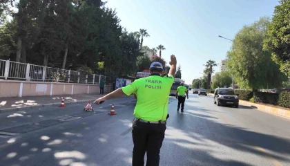 Mersinde trafikte kameralı sıkı denetim: 10 günde bin 413 sürücü ceza yedi