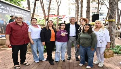 Muratpaşada engeller dayanışmayla aşılıyor