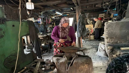 Osmaniyede 42 yıllık evlilik, örs başında ortak mesaiye dönüştü