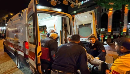 Osmaniyede iki otomobil çarpıştı: 3 yaralı