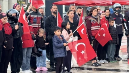 Osmaniyede motosiklet tutkunlarından 19 Mayıs korteji