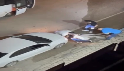 Osmaniyede silahlı saldırı kamerada: 2 kişi yaralandı