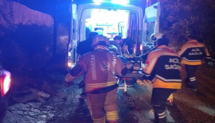 Samandağda şarampole devrilen otomobilin sürücüsü yaralandı