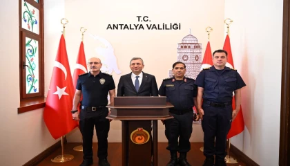 Vali Şahin: Hedefimiz Antalyada deniz hep temiz