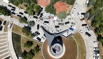 9. Cumhurbaşkanı Süleyman Demirelin 11inci yıl anmasına katılımın az olduğu gözlendi