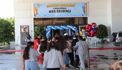 Aksuda karne sevinci şenliğe dönüştü