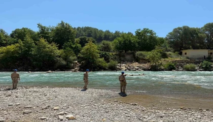 Alara Çayında kaybolan genç için arama çalışmalarında 9. gün