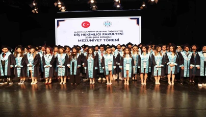 ALKÜde diş hekimliği fakültesinde mezuniyet heyecanı