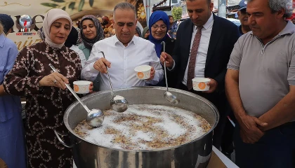 ALTINÖZÜ’NDE AŞURE İKRAMI GERÇEKLEŞTİRİLDİ