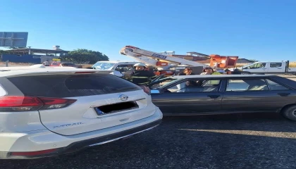 Altınözünde trafik kazası:2 yaralı