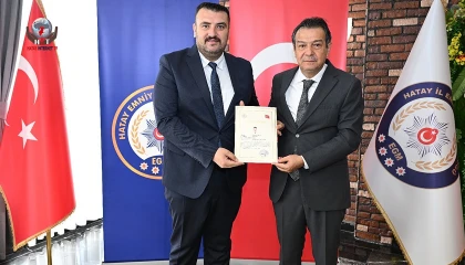 BAŞARILI EMNİYET PERSONELİNE ÜSTÜN BAŞARI BELGESİ