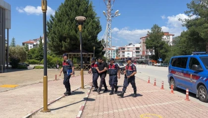 Burdurda uyuşturucu partisi cezaevinde bitti