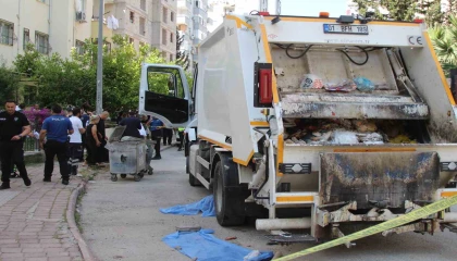 Çöp kamyonunun çarptığı yaşlı kadın hayatını kaybetti