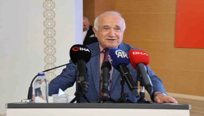 Cumhurbaşkanlığı Yüksek İstişare Kurulu Üyesi Çiçek: Yeteri kadar kaliteli kanun çıkaramıyoruz