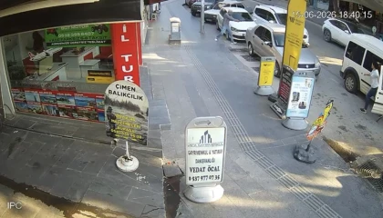 Doğum günü pastasını alır almaz kurşun yağmuruna tutuldu: O anlar kamerada