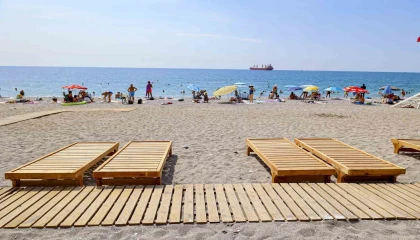 EKDAĞdan Boğaçayı Plajında yerli üretimle hizmet