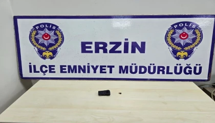 Erzinde ehliyet sınavına kopya düzeneğiyle giren şahıs yakayı ele verdi