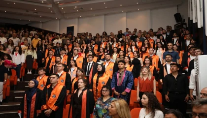 Fen Fakültesinde mezuniyet gururu