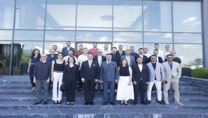 Genç iş dünyasında örnek iş birliği