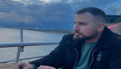 Gürültü uyarısında öldürülen gencin annesi Oğluma damatlık değil kefen giydirdim deyip gözyaşı döktü
