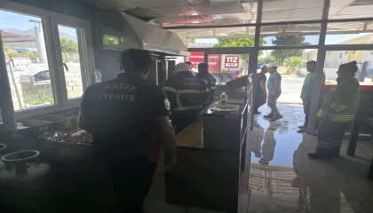 Hassada dönercide korkutan yangın