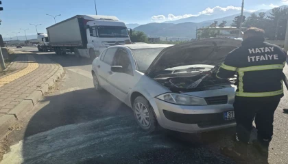 Hassada otomobil yangını