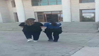 Hatayda hapis cezası ile aranan 2 kişi tutuklandı