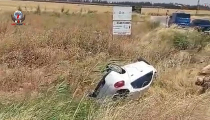 Hatayda iki otomobil çarpıştı: 6 yaralı