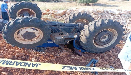 Kahramanmaraşta traktörün altında kalan sürücü hayatını kaybetti