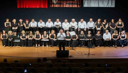Manavgat Belediyesi TSM Korosundan yaz konseri