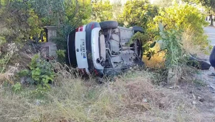 Manavgatta otomobil bahçeye uçtu