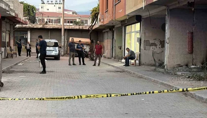 Osmaniyede bıçaklı kavga: 1 ölü