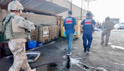 Osmaniyede toprağa gömülü tankta kaçak akaryakıt bulundu