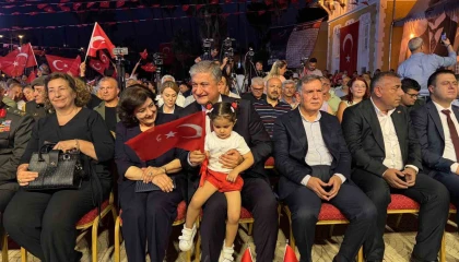Adanada 15 Temmuzun 10. yılında demokrasi nöbeti tutuldu