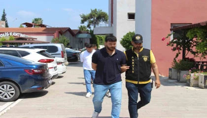 Adanada büyü bozma vaadiyle dolandırıcılık yapan şebeke çökertildi