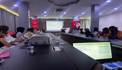 Adanada çocuk kuruluşu personeline etkili iletişim eğitimi