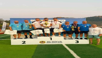 Alanya Futnette zirveyi bırakmadı