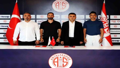Antalyasporda Soner Dikmen ve Erdoğan Yeşilyurt, 2 yıllık sözleşme imzaladı