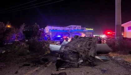Arsuzda takla atan otomobildeki 3 kişi yaralandı