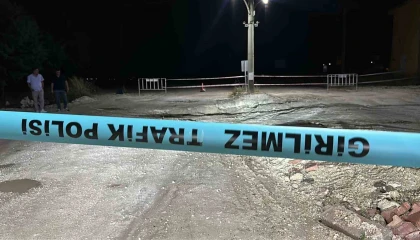Burdurda şiddetli yağış sonrası köprüde çökme meydana geldi