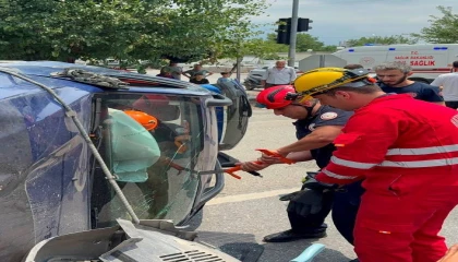 Dörtyolda takla atan otomobilin sürücüsü yaralandı