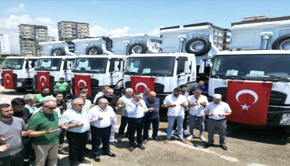 Erdemli Belediyesi hizmet filosuna 10 yeni kamyon