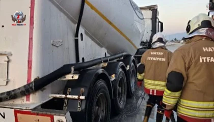 HASSA'DA SEYİR HALİNDEKİ TIR ALEV ALDI