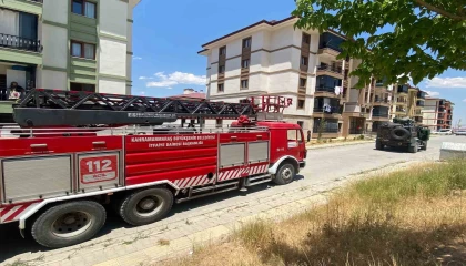 Kahramanmaraşta anne ve babasını evde rehin aldığı iddiası ekipleri alarma geçirdi