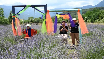 Kemerde Mor turizm başlıyor