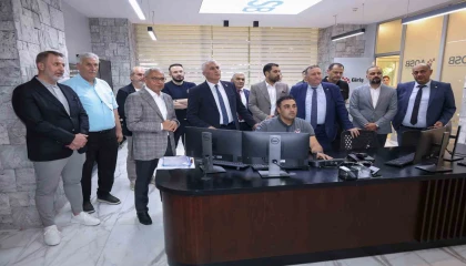 KKTC heyeti AOSBnin dijital altyapısını yerinde inceledi