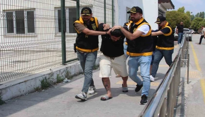 Komşusunun evine kurşun yağdıran şüpheli, 500 saatlik kamera incelemesiyle yakalandı